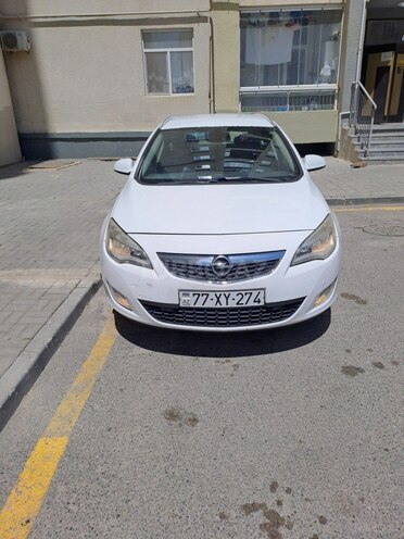 Opel Astra 2011, 257,582 km - 1.3 л - Bakı
