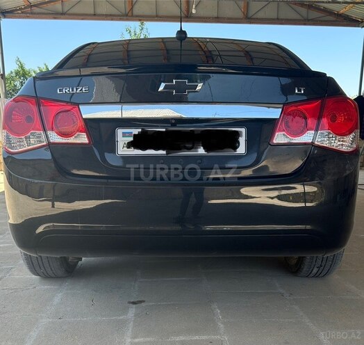 Chevrolet Cruze 2015, 245,000 km - 1.4 l - Salyan