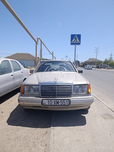Mercedes E 250 1992, 400,000 km - 2.5 л - Bakı
