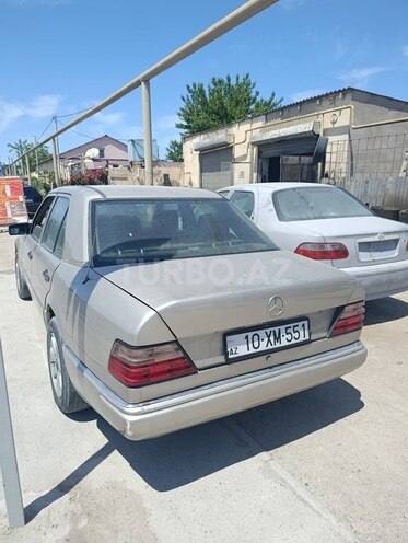 Mercedes E 250 1992, 400,000 km - 2.5 л - Bakı