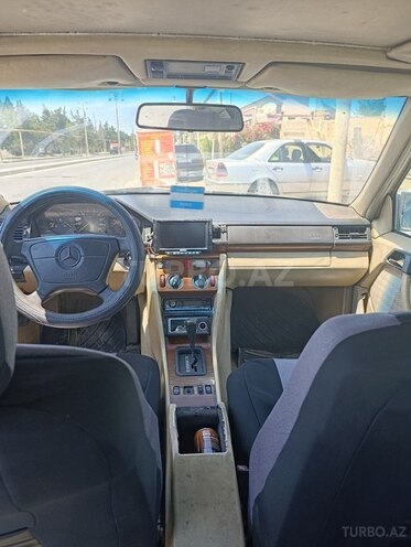 Mercedes E 250 1992, 400,000 km - 2.5 л - Bakı