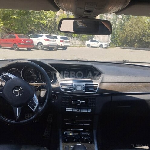 Mercedes E 220 d 2013, 260,000 km - 2.2 л - Bakı