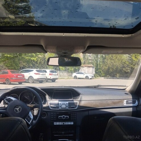 Mercedes E 220 d 2013, 260,000 km - 2.2 л - Bakı