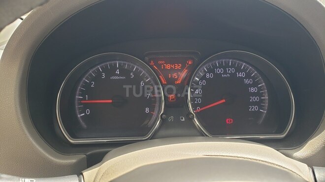 Nissan Sunny-12
