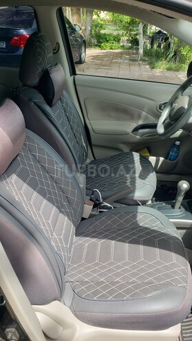 Nissan Sunny-8