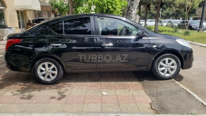 Nissan Sunny-5