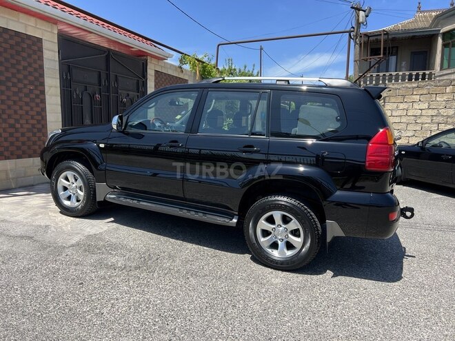 Toyota Land Cruiser Prado-11