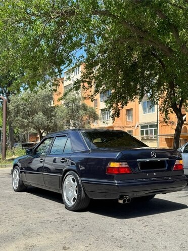 Mercedes E 220 1994, 438,833 km - 2.2 l - Bakı