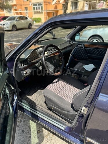 Mercedes E 220 1994, 438,833 km - 2.2 l - Bakı
