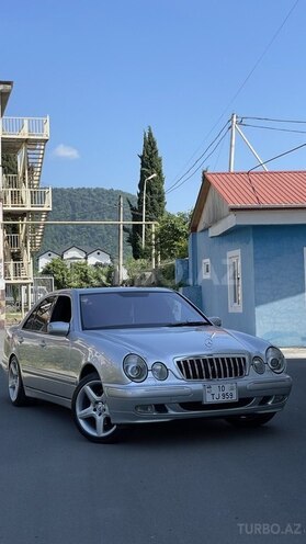 Mercedes E 320 2001, 275,000 km - 3.2 l - Zaqatala