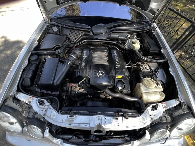 Mercedes E 320 2001, 275,000 km - 3.2 l - Zaqatala