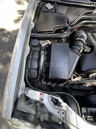 Mercedes E 320 2001, 275,000 km - 3.2 l - Zaqatala