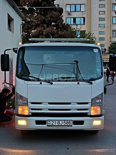 Isuzu  2013, 500,000 km - 5.2 l - Bakı