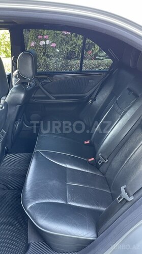 Mercedes E 320 2001, 275,000 km - 3.2 l - Zaqatala