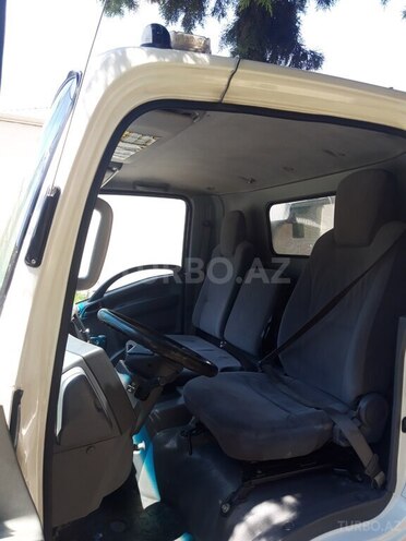 Isuzu  2013, 500,000 km - 5.2 l - Bakı
