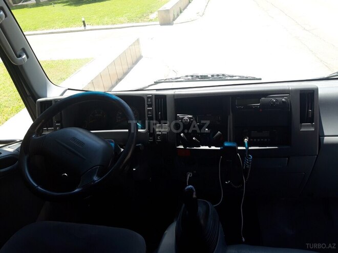 Isuzu  2013, 500,000 km - 5.2 l - Bakı