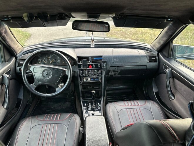 Mercedes C 180 2000, 399,999 km - 1.8 л - Yevlax