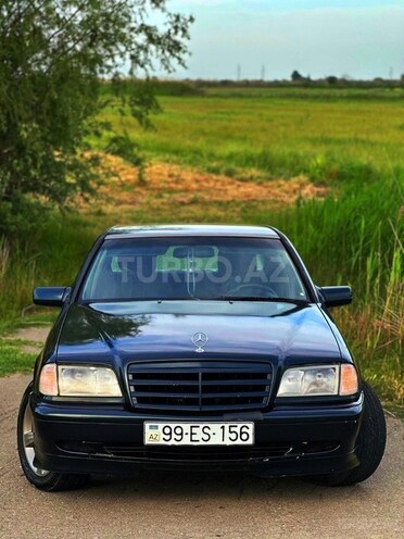 Mercedes C 180 2000, 399,999 km - 1.8 л - Yevlax