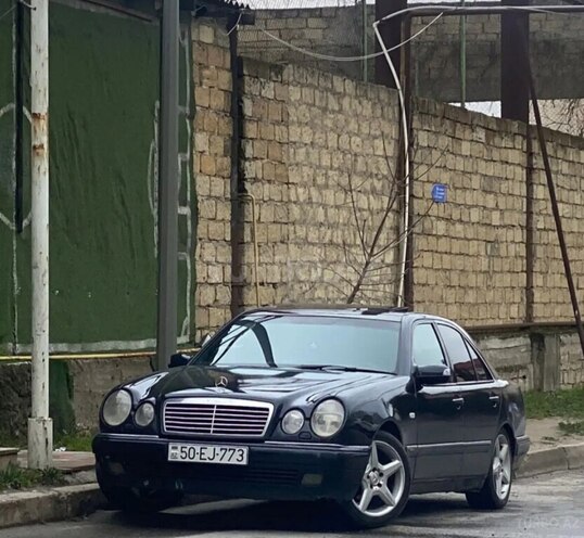Mercedes E 230 1997, 520,000 km - 2.3 l - Mingəçevir
