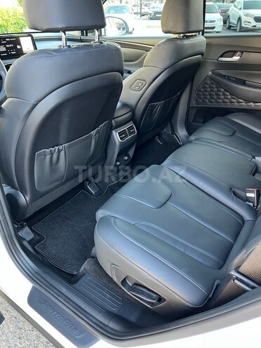 Hyundai Santa Fe-11