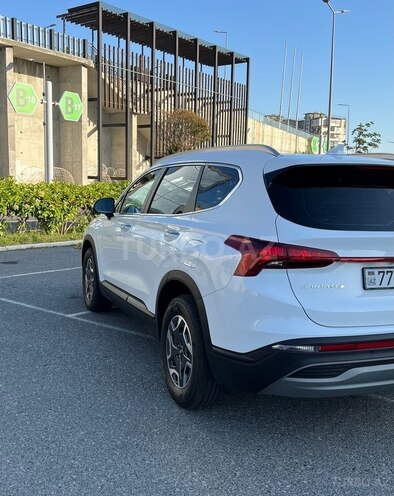 Hyundai Santa Fe-6