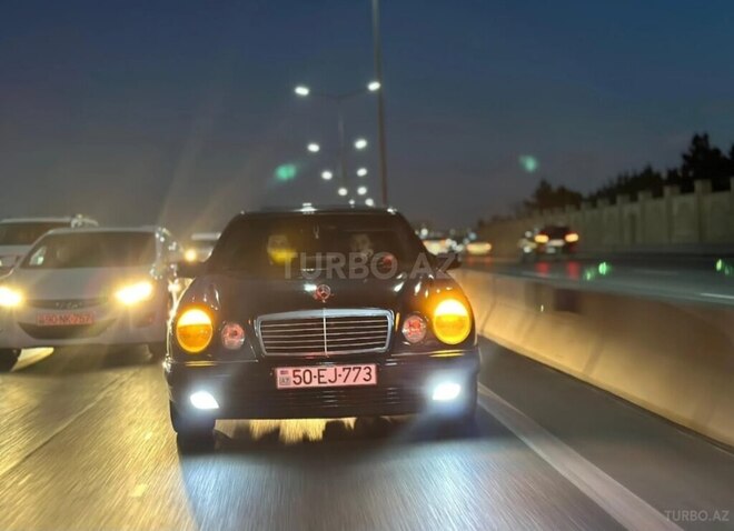 Mercedes E 230 1997, 520,000 km - 2.3 l - Mingəçevir