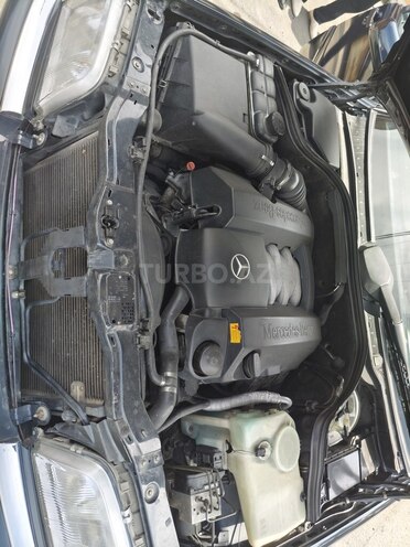 Mercedes C 240 1998, 300,000 km - 2.4 l - Zaqatala