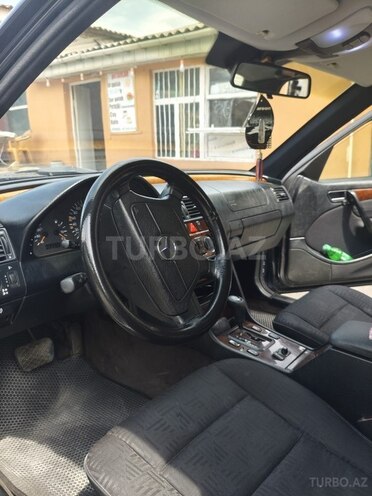 Mercedes C 240 1998, 300,000 km - 2.4 l - Zaqatala