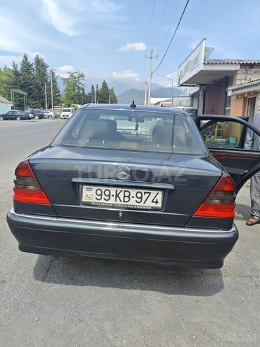 Mercedes C 240 1998, 300,000 km - 2.4 l - Zaqatala