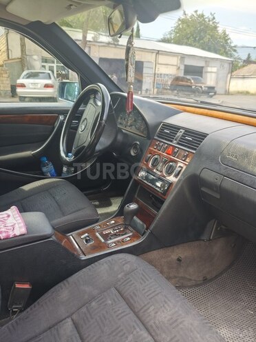 Mercedes C 240 1998, 300,000 km - 2.4 l - Zaqatala
