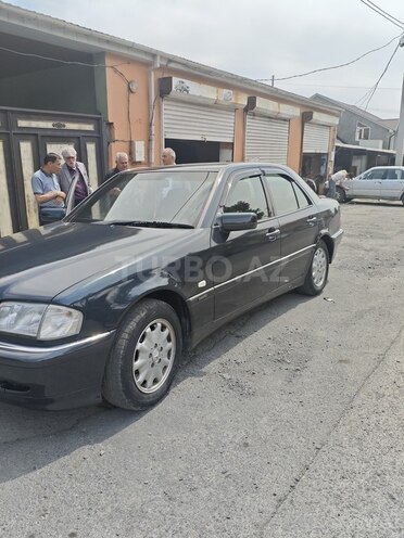 Mercedes C 240 1998, 300,000 km - 2.4 l - Zaqatala