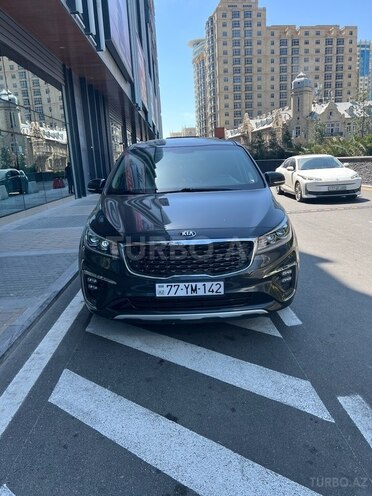 Kia Carnival 2019, 136,900 km - 2.2 l - Bakı