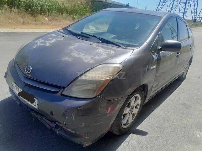 Toyota Prius-1