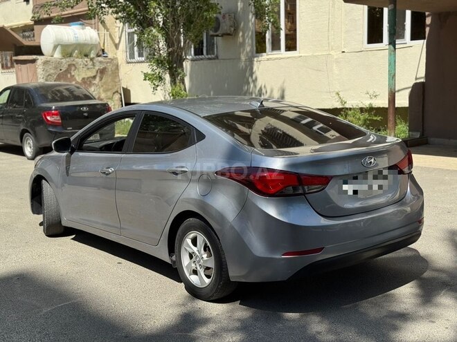 Hyundai Elantra 2015, 320,000 km - 1.8 л - Bakı