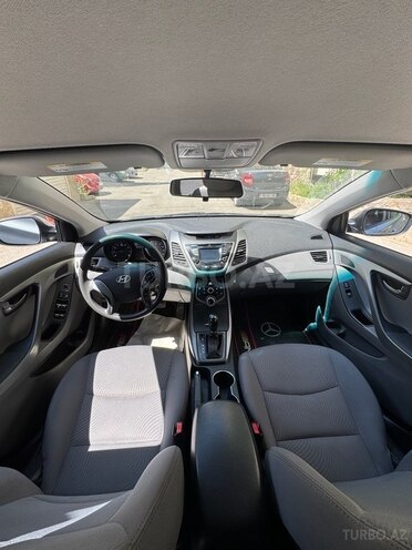Hyundai Elantra 2015, 320,000 km - 1.8 л - Bakı