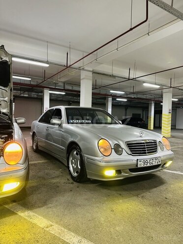 Mercedes E 270 2001, 490,000 km - 2.7 l - Bakı