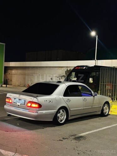 Mercedes E 270 2001, 490,000 km - 2.7 l - Bakı