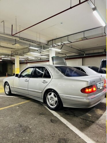 Mercedes E 270 2001, 490,000 km - 2.7 l - Bakı