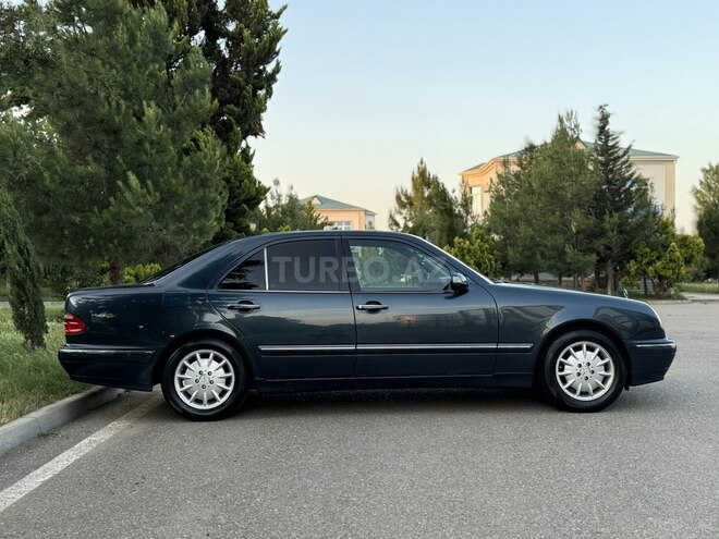 Mercedes E 240 1999, 346,000 km - 2.4 л - Sabirabad