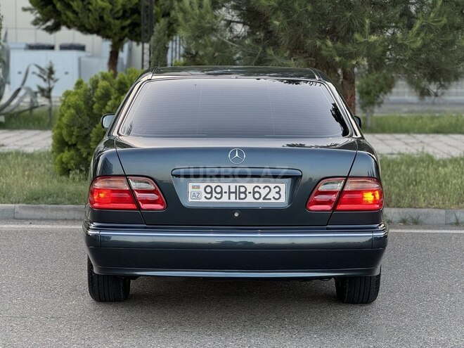 Mercedes E 240 1999, 346,000 km - 2.4 л - Sabirabad