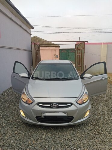 Hyundai Accent 2015, 192,000 km - 1.6 l - Bakı