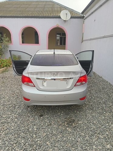 Hyundai Accent 2015, 192,000 km - 1.6 l - Bakı