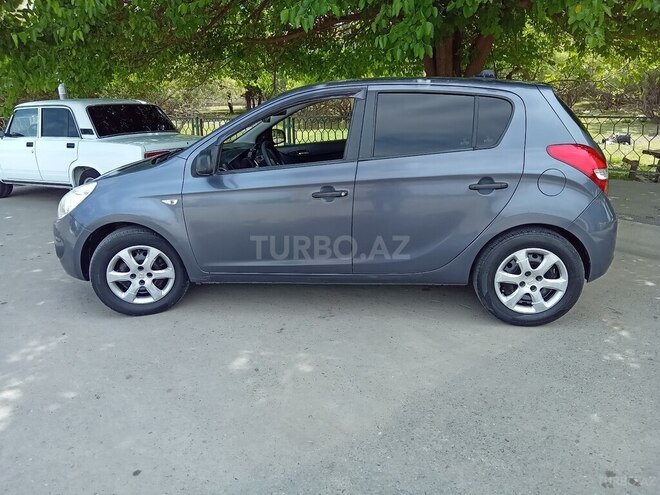 Hyundai i20 2010, 322,158 km - 1.4 l - Mingəçevir