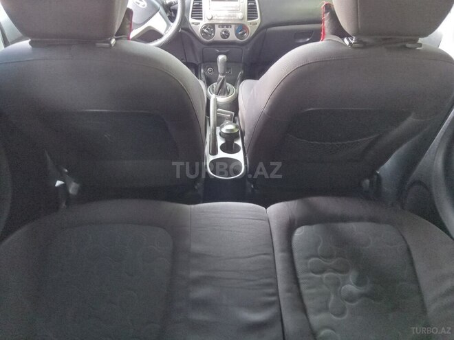 Hyundai i20 2010, 322,158 km - 1.4 l - Mingəçevir