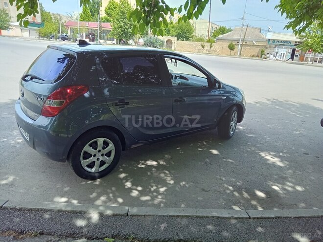 Hyundai i20 2010, 322,158 km - 1.4 l - Mingəçevir