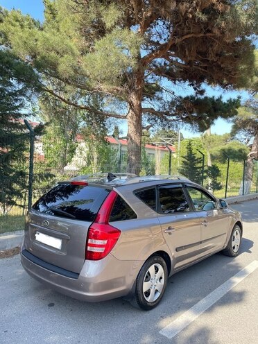 Kia  2008, 383,000 km - 1.6 l - Bakı