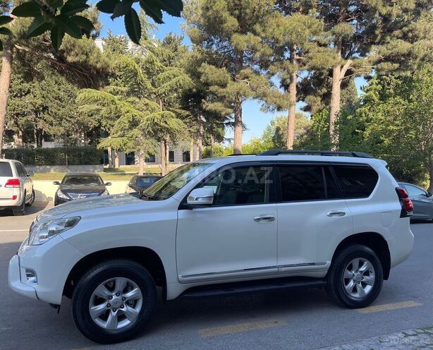 Toyota Land Cruiser Prado 2010, 195,000 km - 2.7 л - Bakı