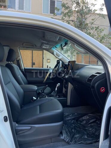 Toyota Land Cruiser Prado 2010, 195,000 km - 2.7 л - Bakı