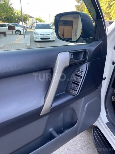 Toyota Land Cruiser Prado 2010, 195,000 km - 2.7 л - Bakı