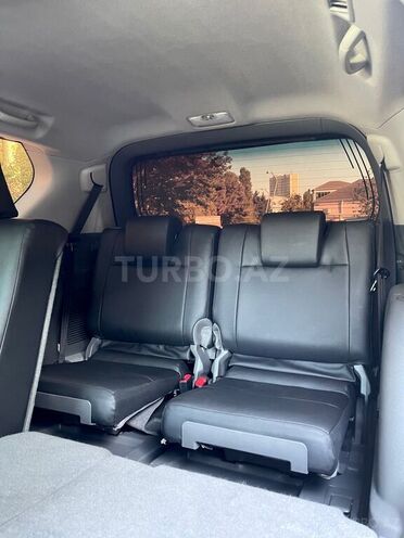 Toyota Land Cruiser Prado 2010, 195,000 km - 2.7 л - Bakı